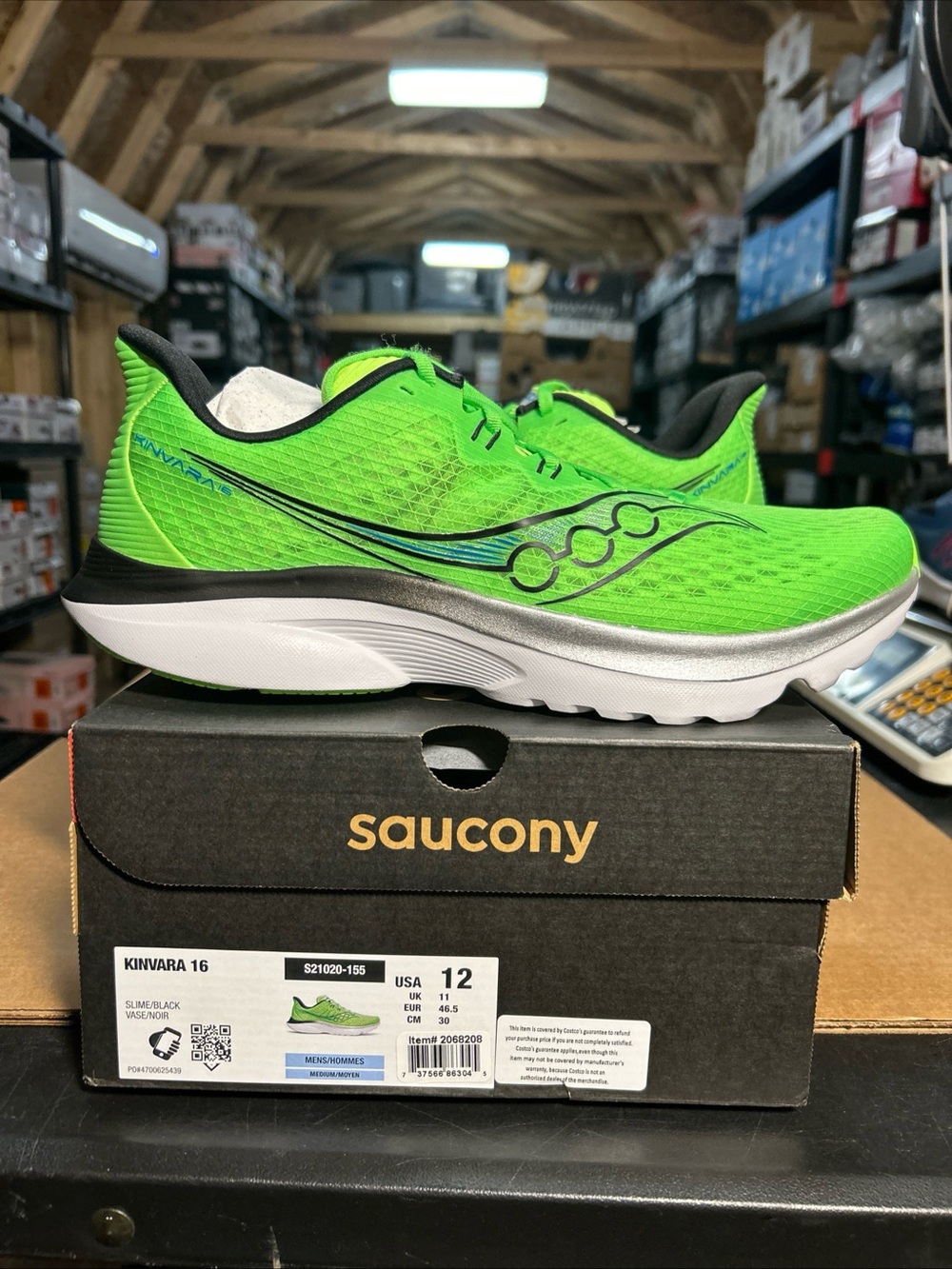 Saucony Men’s Kinvara 16 Running Shoes - Neon Green/Black